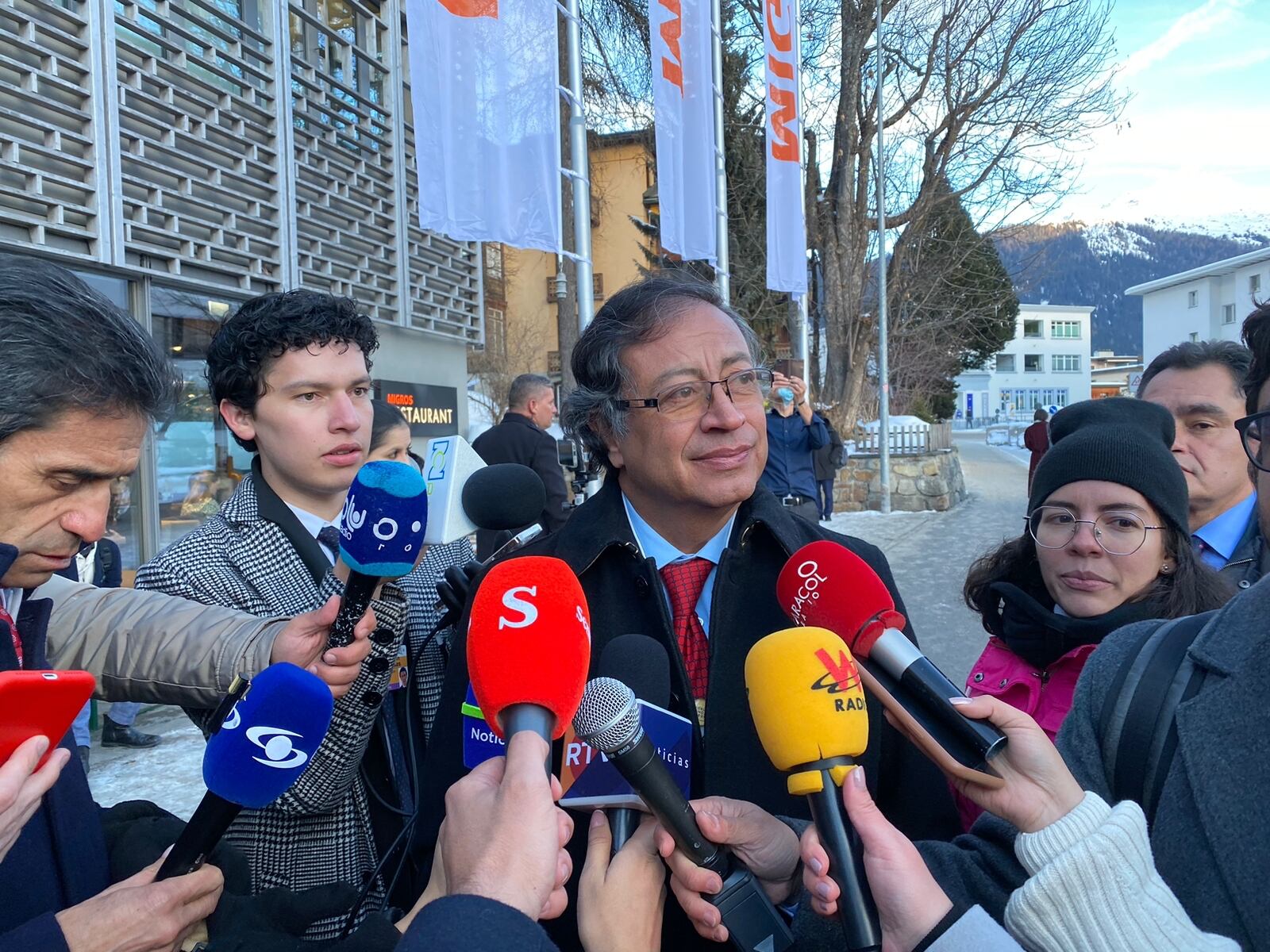 Presidente Gustavo Petro confirmó la liberación de soldados que estaban retenidos en el Meta y en Cauca.