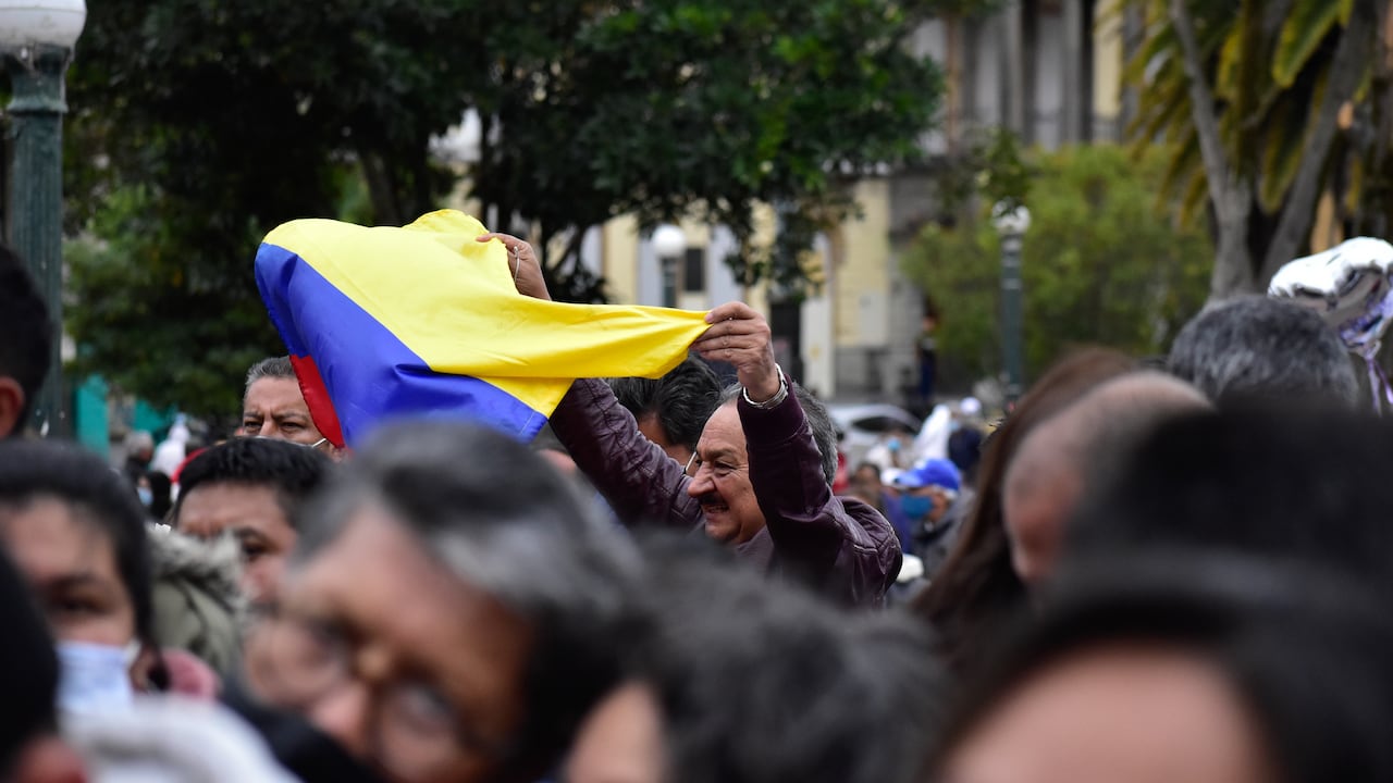 A suporter waves the Colombian flag during the candidacy announcement of a popular poll to determine the Historic Alliance between candidates Gustavo Petro, Francia Marquez and Arelis Uriana to run for Colombia's presidency on the 2022 Elections, in Pasto, Narino - Colombia, on September 25, 2021. (Photo by: Camilo Erasso/Long Visual Press/Universal Images Group via Getty Images)