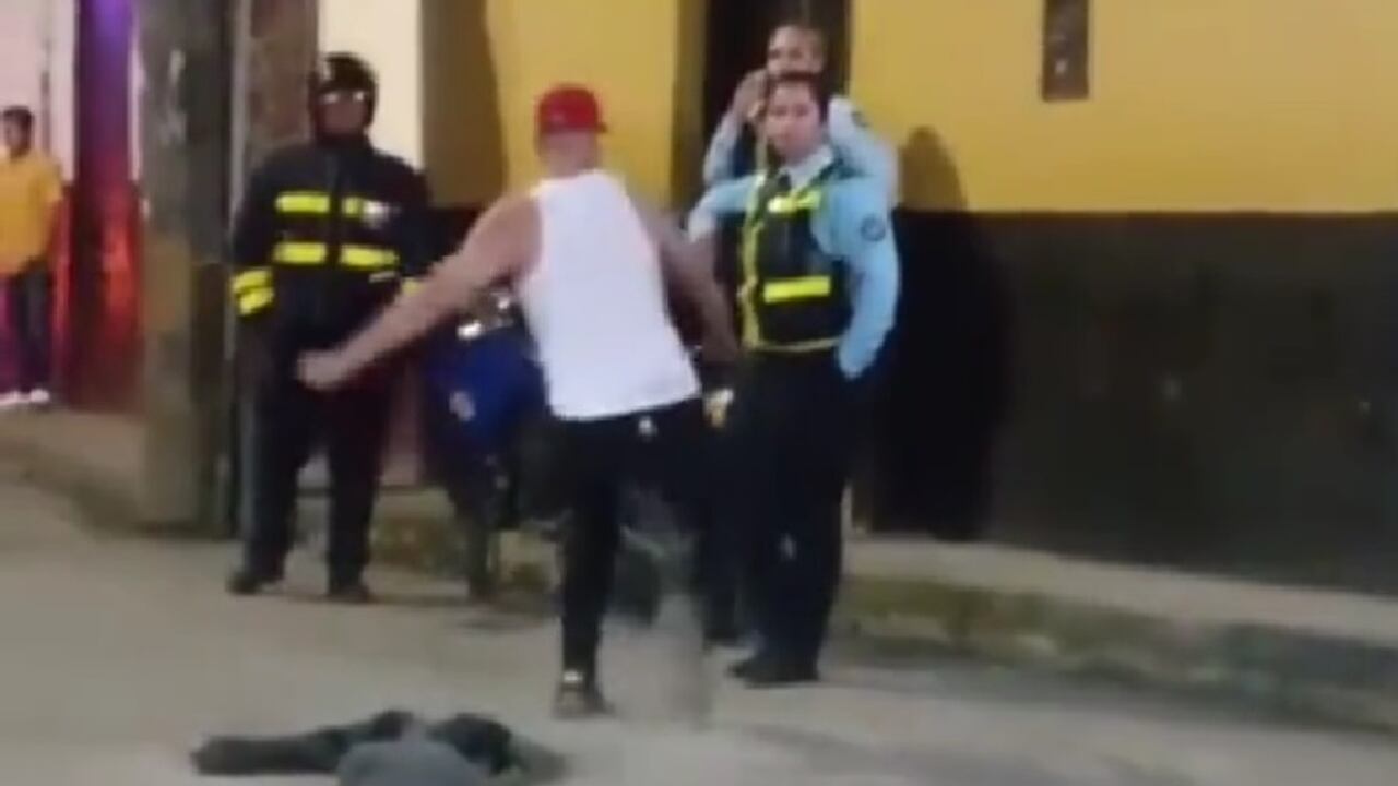 La agresión a la autoridad es considerado un delito grave.