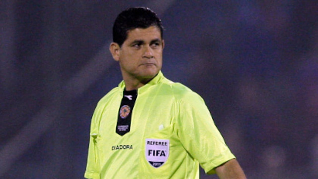 Oscar Julián Ruiz, demandó al exárbitro Sánchez por injuria y calumnia.