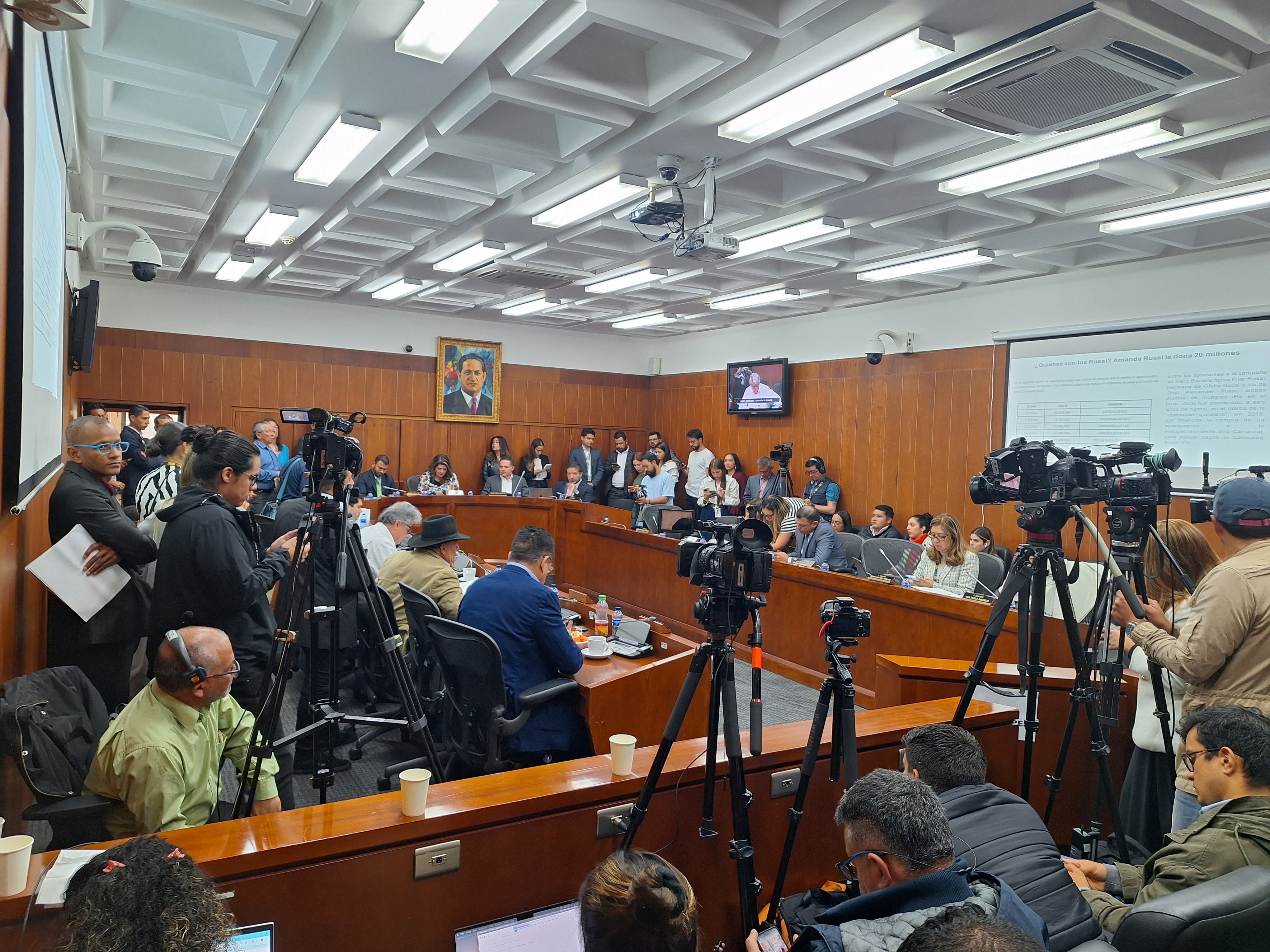 Debate de la reforma a la salud en la Comisión Séptima del Senado.