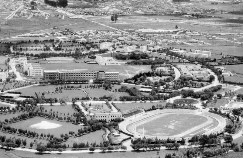 1949. Ciudad Universitaria. Unversidad Nacional de Colombia, estadio Alfonso López Pumarejo.