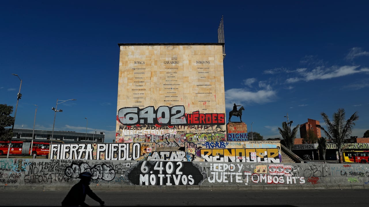 Monumento a Los Heroes despues de 22 dias de Paro Nacional
Bogota mayo 19 del 2021
Foto Guillermo Torres Reina / Semana