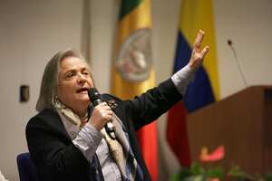 Clara López Obregón
Senadora de la República