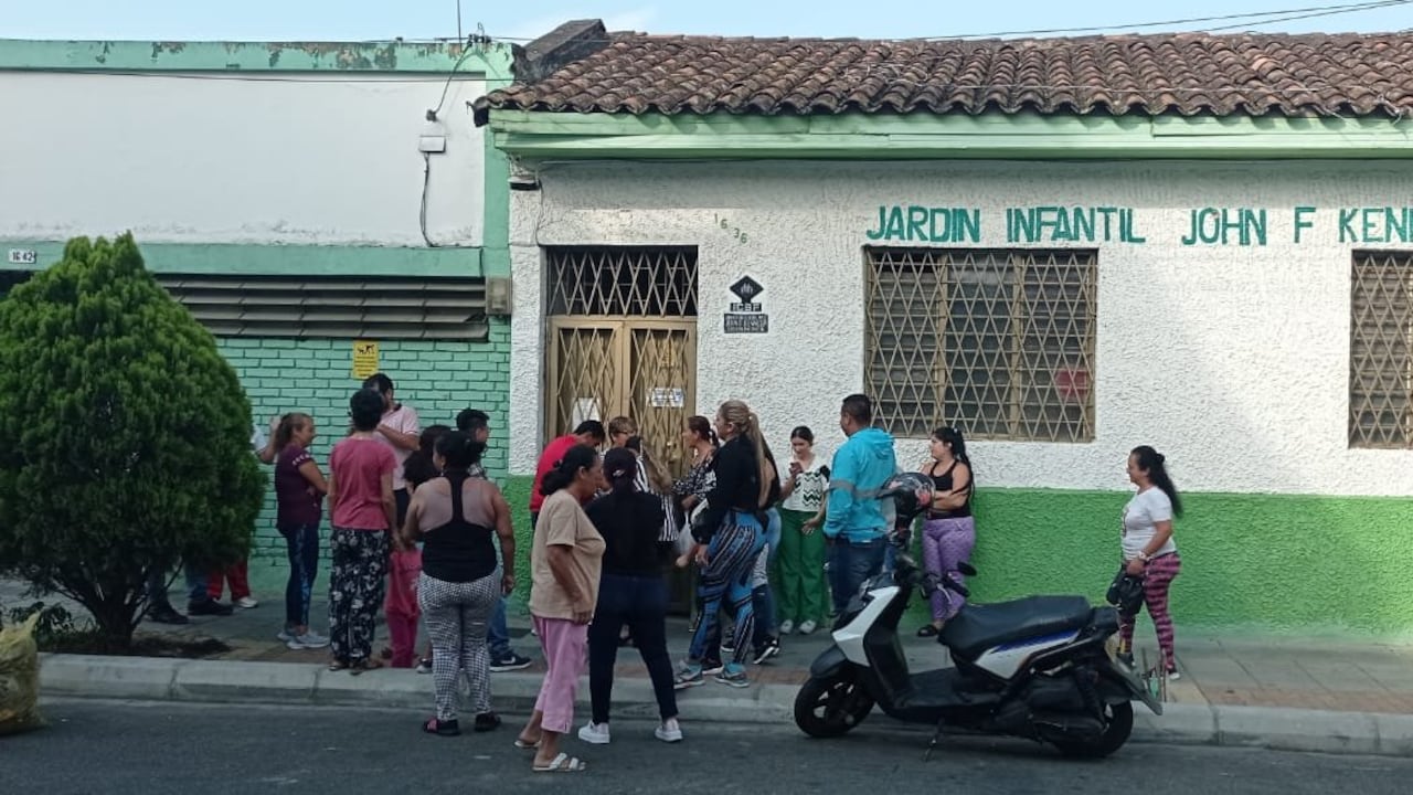 Los padres aseguran que no tiene donde dejar a sus hijos.