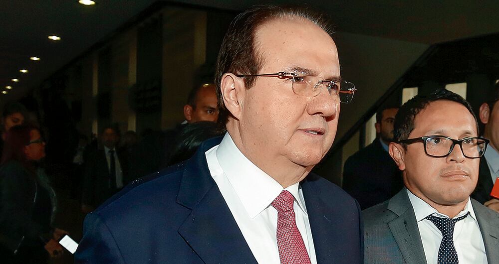 leonidas bustos Exmagistrado