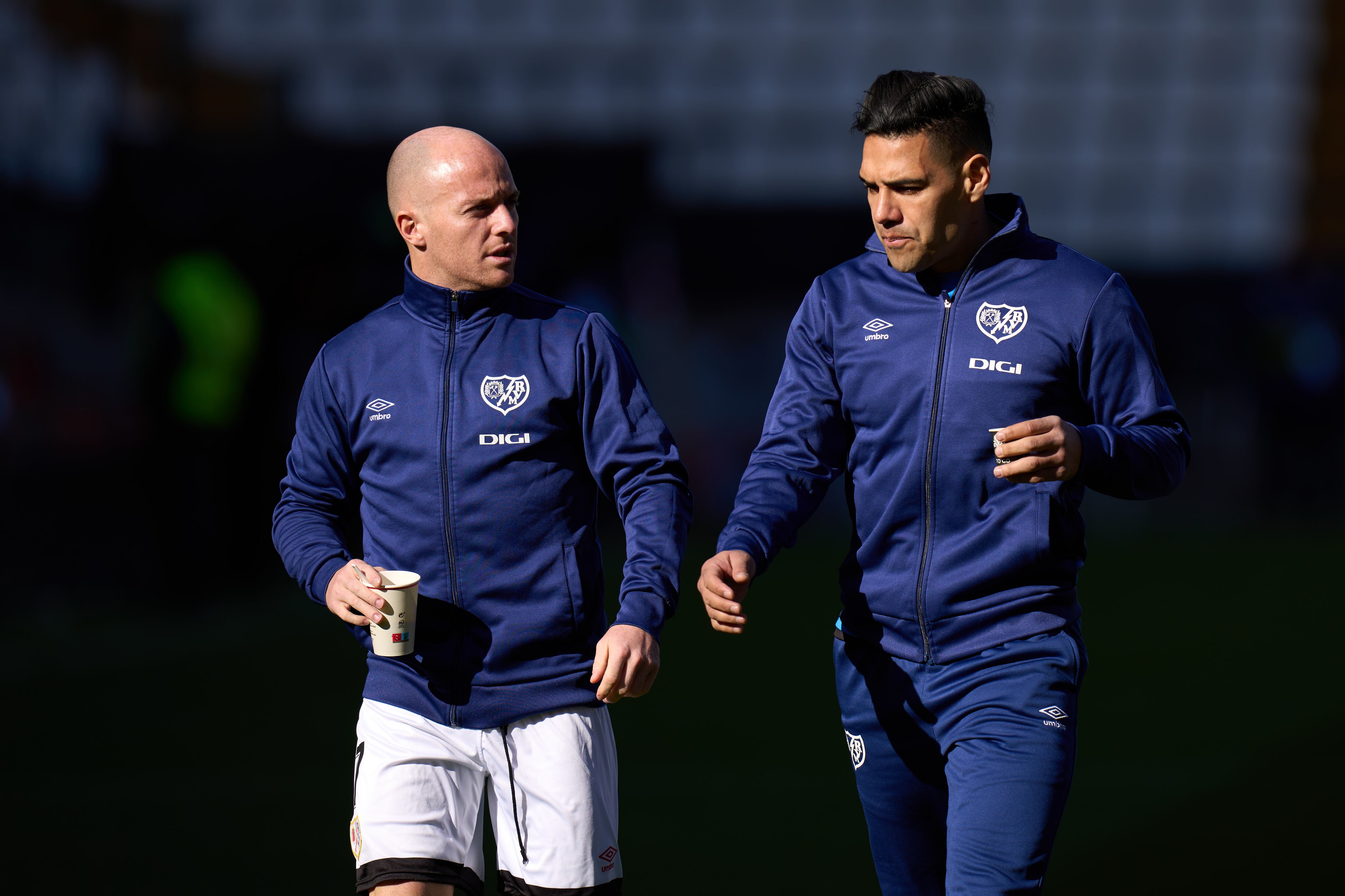 MADRID, SPAIN - JANUARY 21: Isaac Palazon and Radamel Falcao of Rayo Vallecano interact prior to the LaLiga Santander match between Rayo Vallecano and Real Sociedad at Campo de Futbol de Vallecas on January 21, 2023 in Madrid, Spain. (Photo by Angel Martinez/Getty Images)