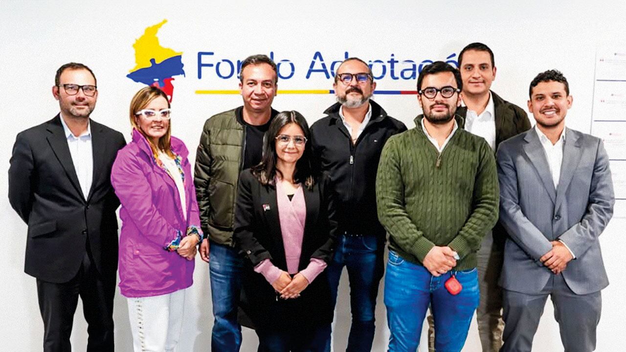 Funcionarios del Fondo de Adaptación. Dicha entidad genera dudas que cuestionan al Gobierno Petro.