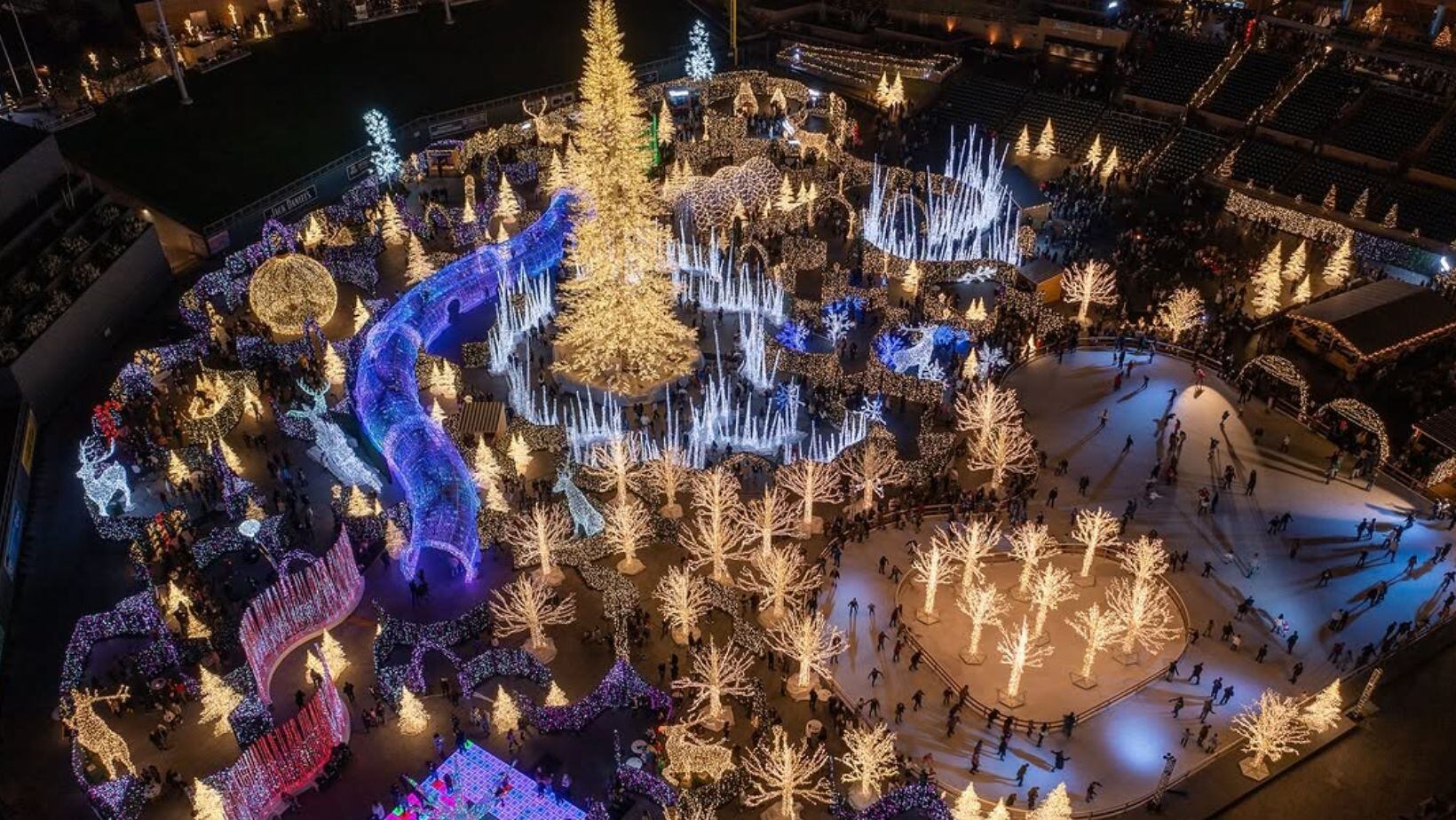 Así es el laberinto navideño más grande del mundo.