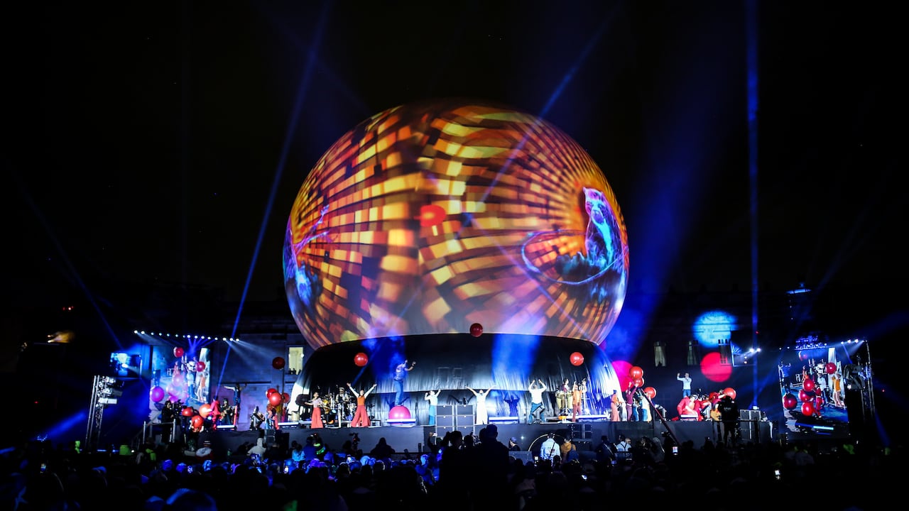 Parte del show que se vivió en el centro de Bogotá.