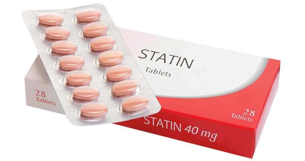 En farmacología, se conoce como estatinas a un grupo de fármacos usados para disminuir el colesterol y los triglicéridos en sus distintas formas, en pacientes que los tienen elevados y que presentan, por tanto, un mayor riesgo de desarrollar ateroesclerosis y de sufrir episodios de patología cardiovascular.