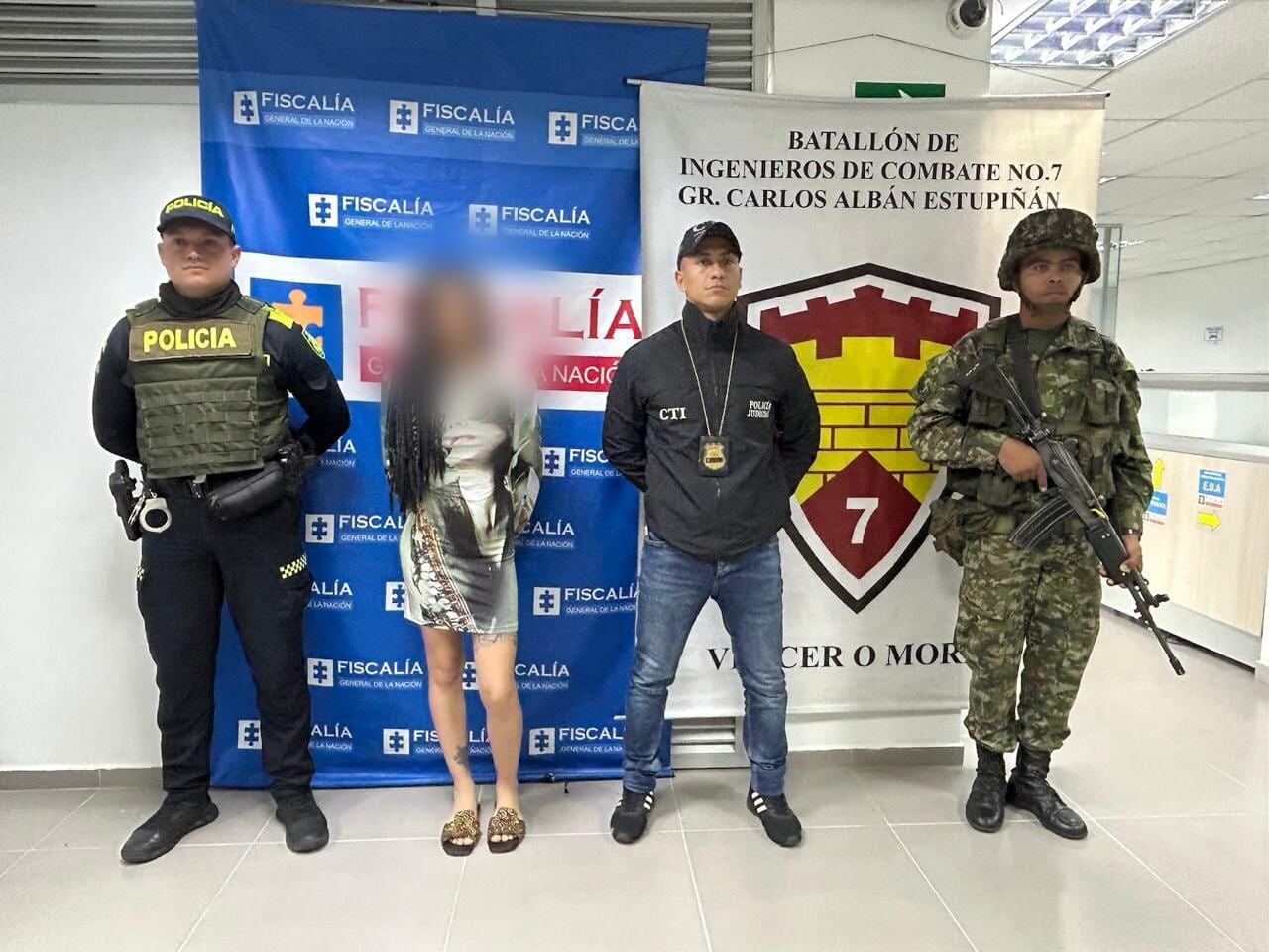 Captura de alias Laura Perversum