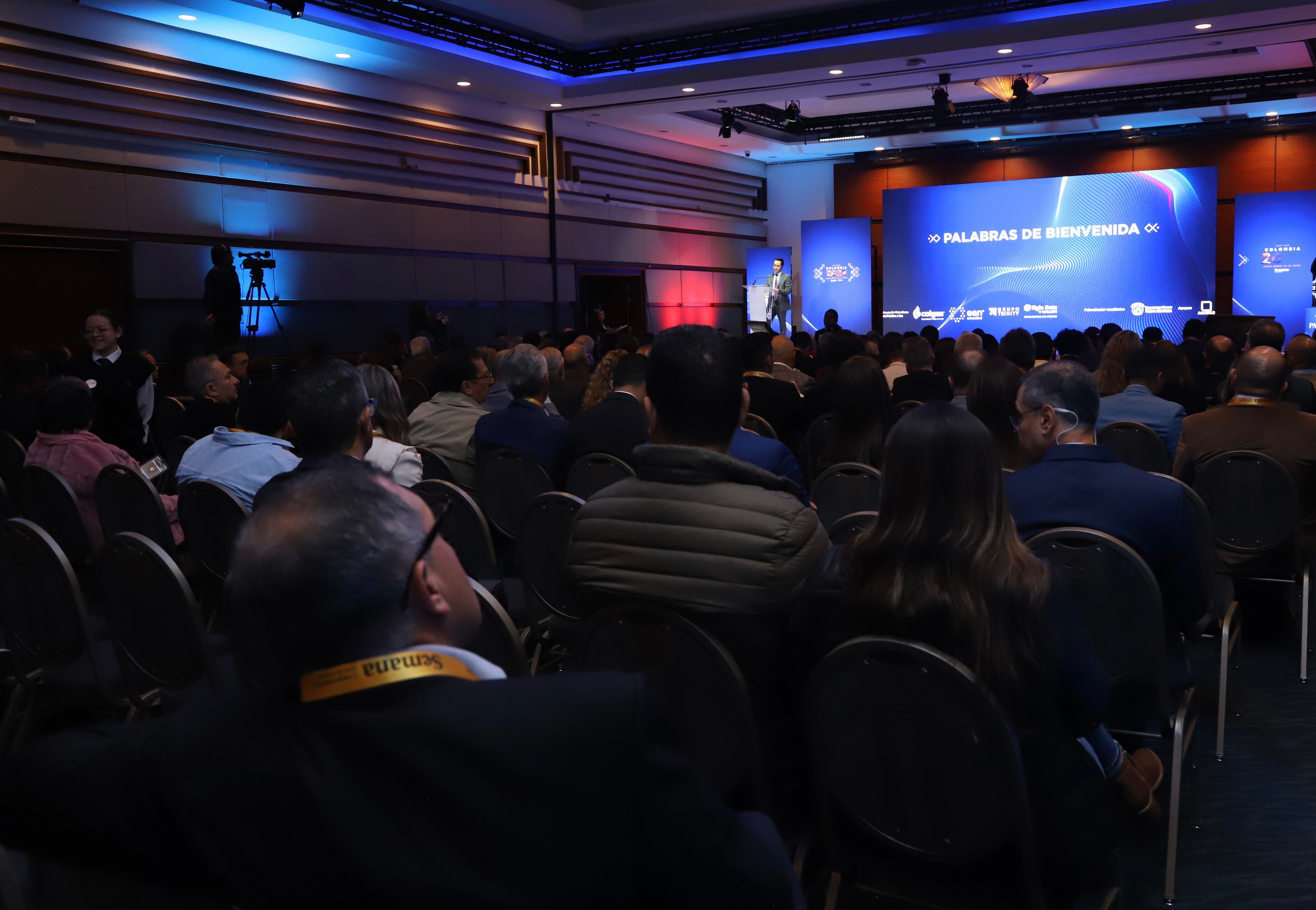 Gran Foro Colombia 2026 ¿Para dónde va el país?
Fecha: 4 de febrero de 2026
Magistrado Jorge Enrique Ibáñez Najar
Presidente de la Corte Constitucional