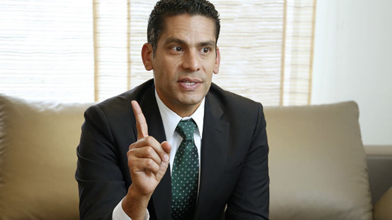 Ismael Cala dice que en su entrevista con Juan Manuel Santos no sabe si sus respuestas fueron verdad o mentira, pero que el presidente lo convenció.