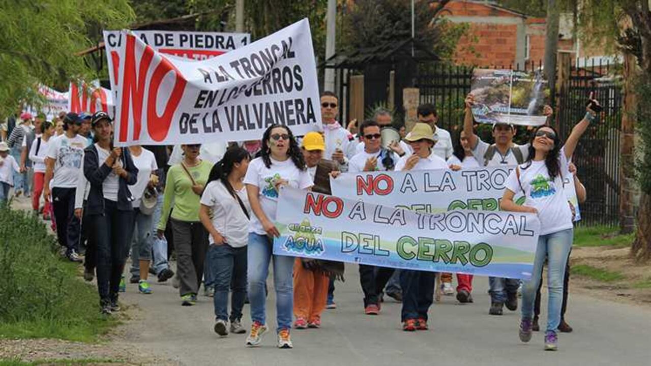 Comunidad ha hecho dos protestas para que no se haga la megacarretera en Chía.