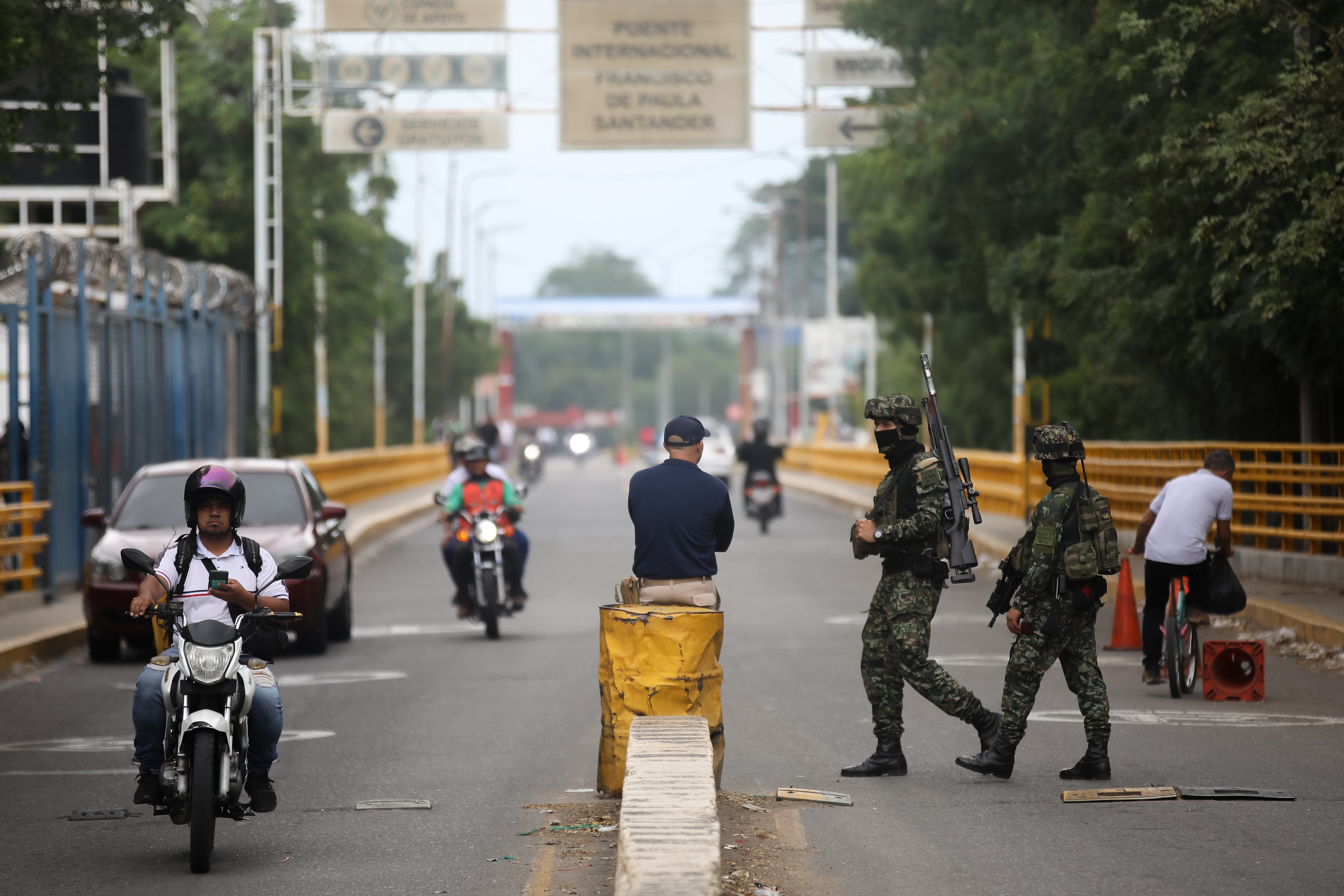 Frontera entre Colombia y Venezuela en Cucúta, Norte de Santander. Paso fronterizo.
