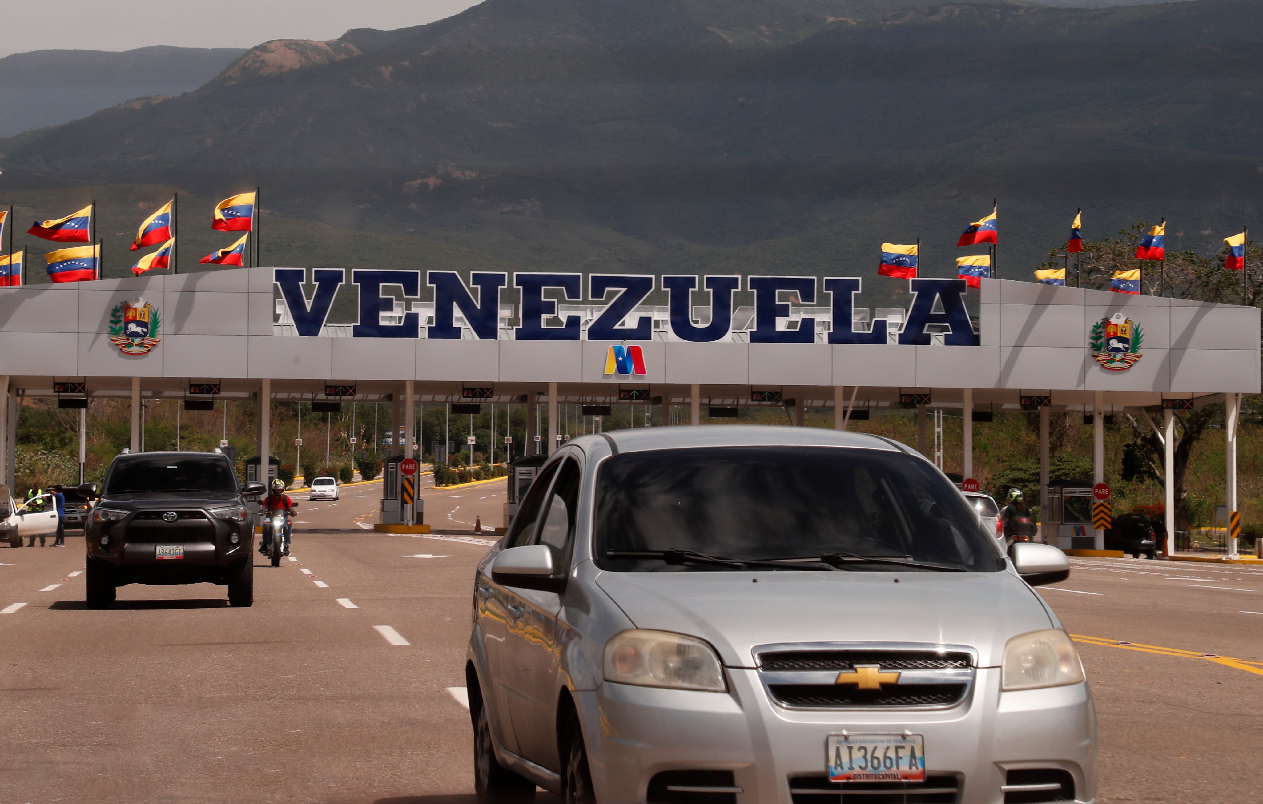 Puente Atanasio Girardot frontera entre  Venezuela y Colombia
Guardia nacional de Venezuela
Reapertura de la frontera de la zona metropolitana de Cucuta con Venezuela 
Enero 24 del 2023
Foto Guillermo Torres Reina / Semana