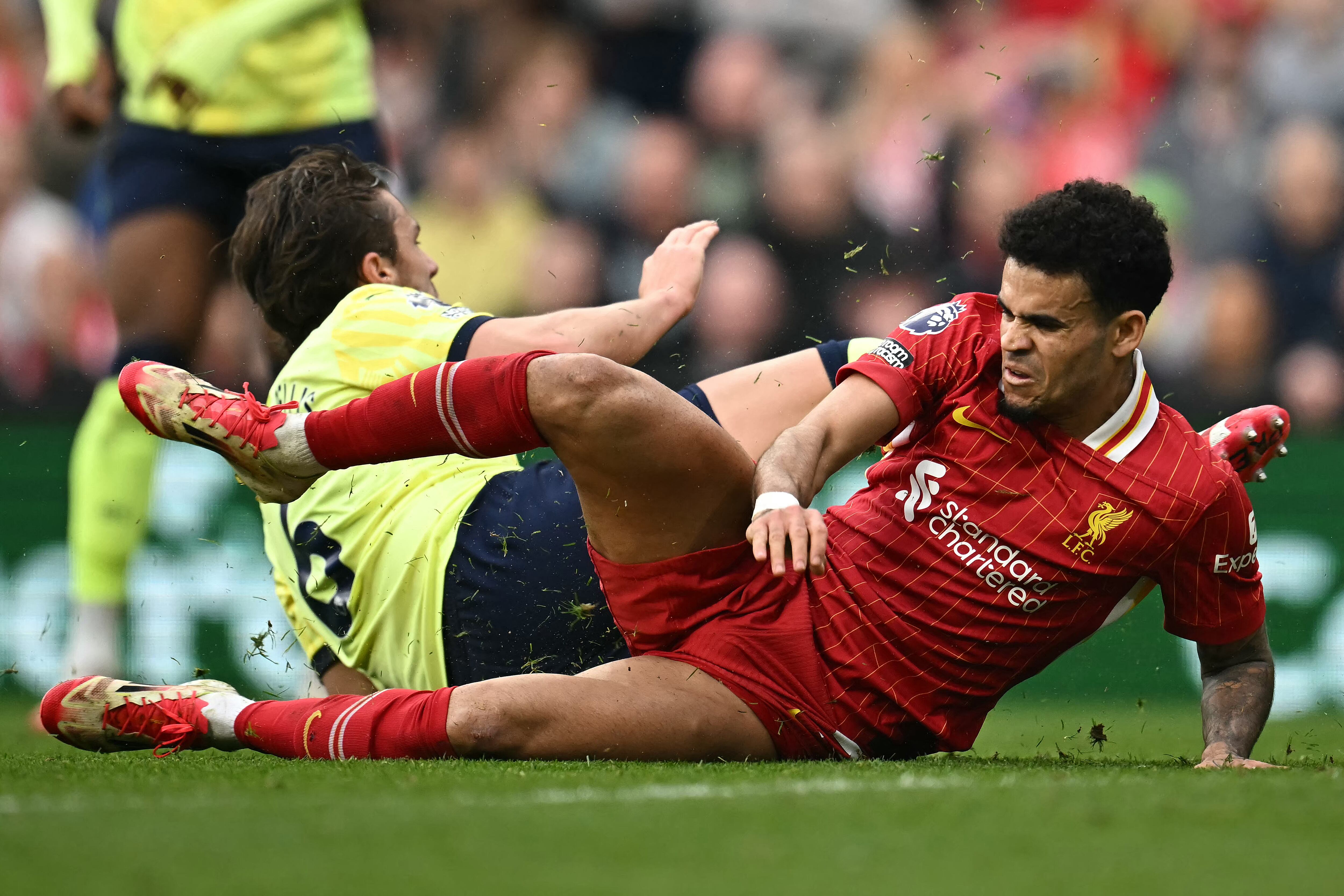 Luis Díaz fue titular ante el Southampton y se reportó con una asistencia para guiar la victoria de su equipo.