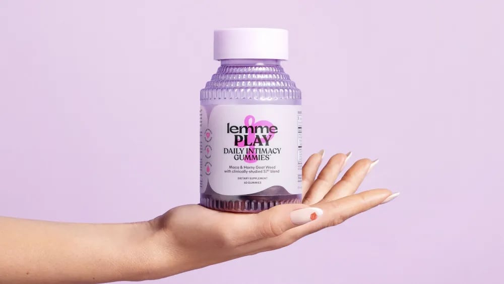 Con "Lemme Play", Kardashian Barker refuerza su compromiso de ofrecer productos que aborden distintas facetas del bienestar femenino.