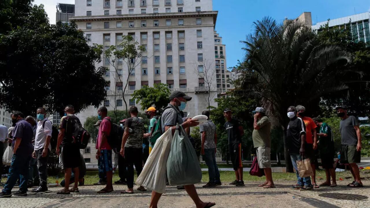 El hambre en medio de la pandemia que azota a Brasil