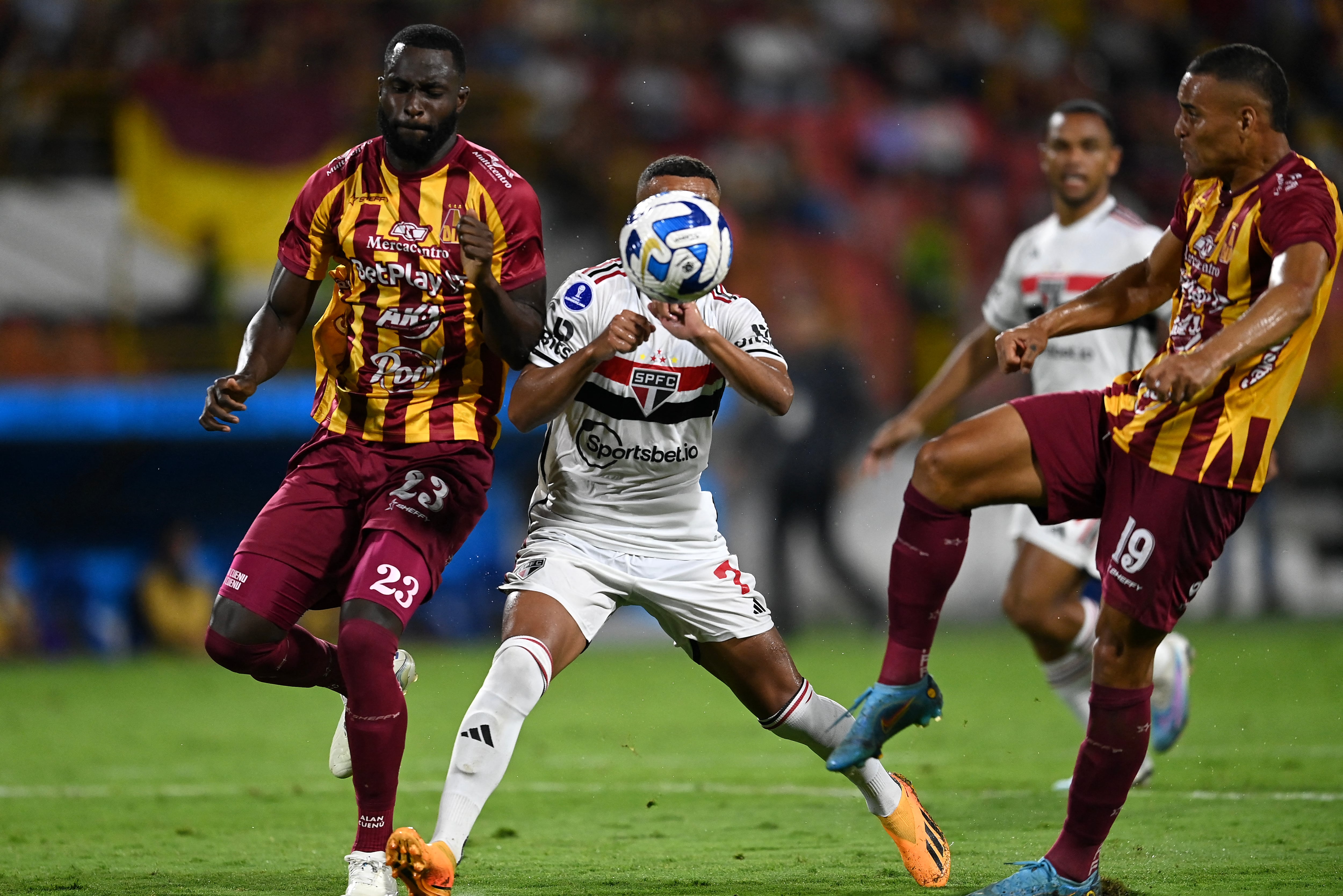 Tolima vs Sao Paulo