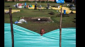 Desde las 5:30 de la mañana 230 servidores públicos comenzaron a cerrar esta polémica medida tomada a mediados de noviembre por el Distrito.