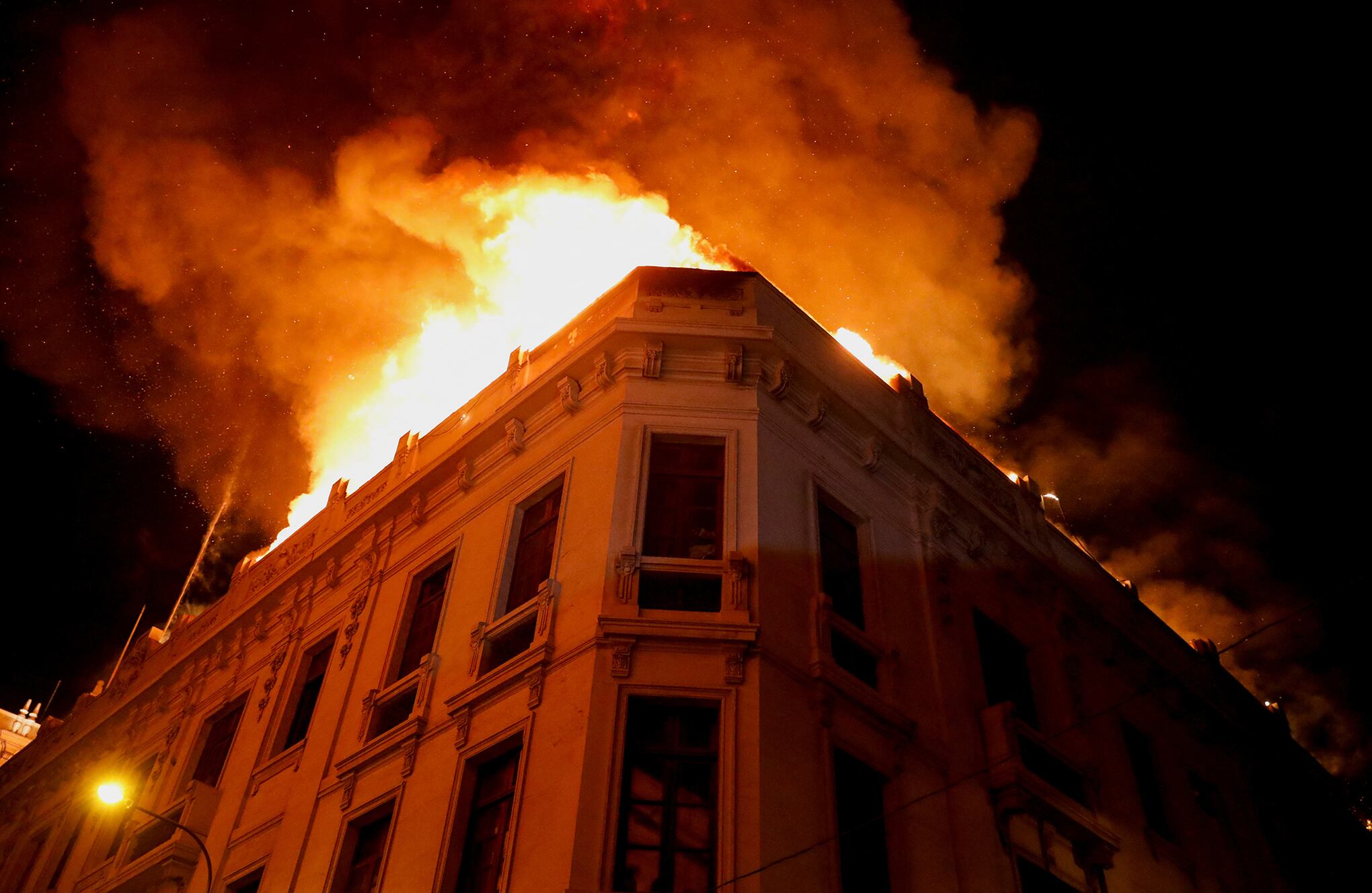 En imágenes : marcha 'Toma Lima' para manifestarse contra la presidenta de Perú, Dina Boluarte