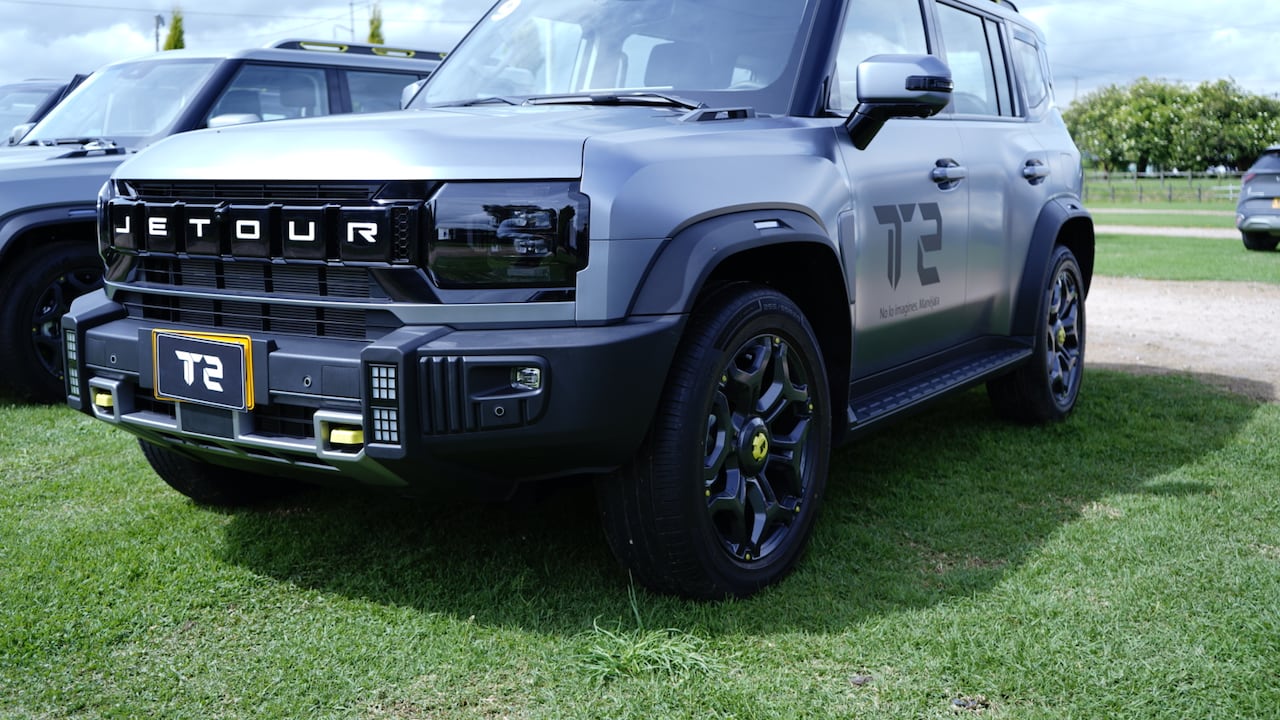 La firma Jetour lanzó la nueva SUV T2 para Colombia. Ofrece una autonomía de hasta 900 kilómetros.