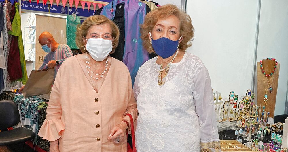  Beatriz Jaramillo de Nieto y María Paulina Espinosa de López. 