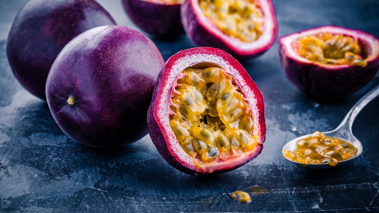 La gulupa es una fruta ácida que se produce en algunas zonas de Cundinamarca y Tolima, y es apetecida por los compradores extranjeros.