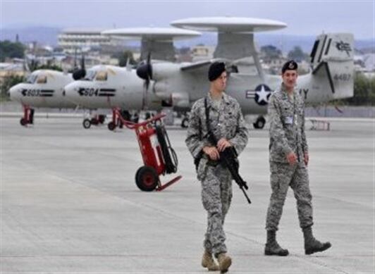 "Es por esto que también continuamos nuestra fuerte cooperación con el gobierno aquí en el manejo del problema del narcotráfico y la producción de coca"