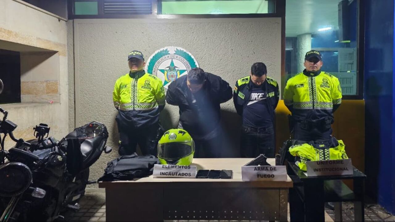 Los capturados tenían montado un puesto de control para exigir dinero a los infractores.