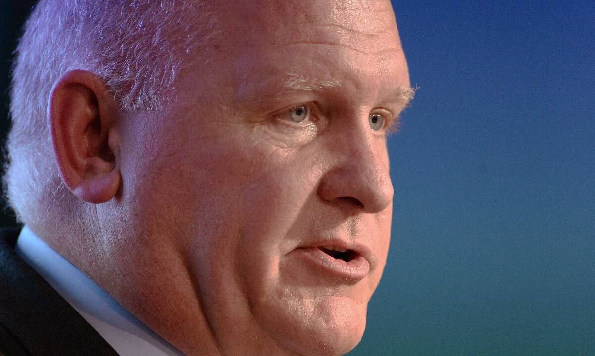 Pese a votar negativamente el proyecto de ley que protege el matrimonio gay en Estados Unidos, Glenn Thompson acudió feliz a una ceremonia de ese tipo, dos días después, y en la que su hijo era el protagonista.