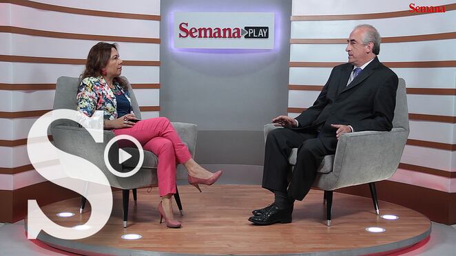 Gloria Valencia y Leonardo Villar, director de Fedesarrollo.