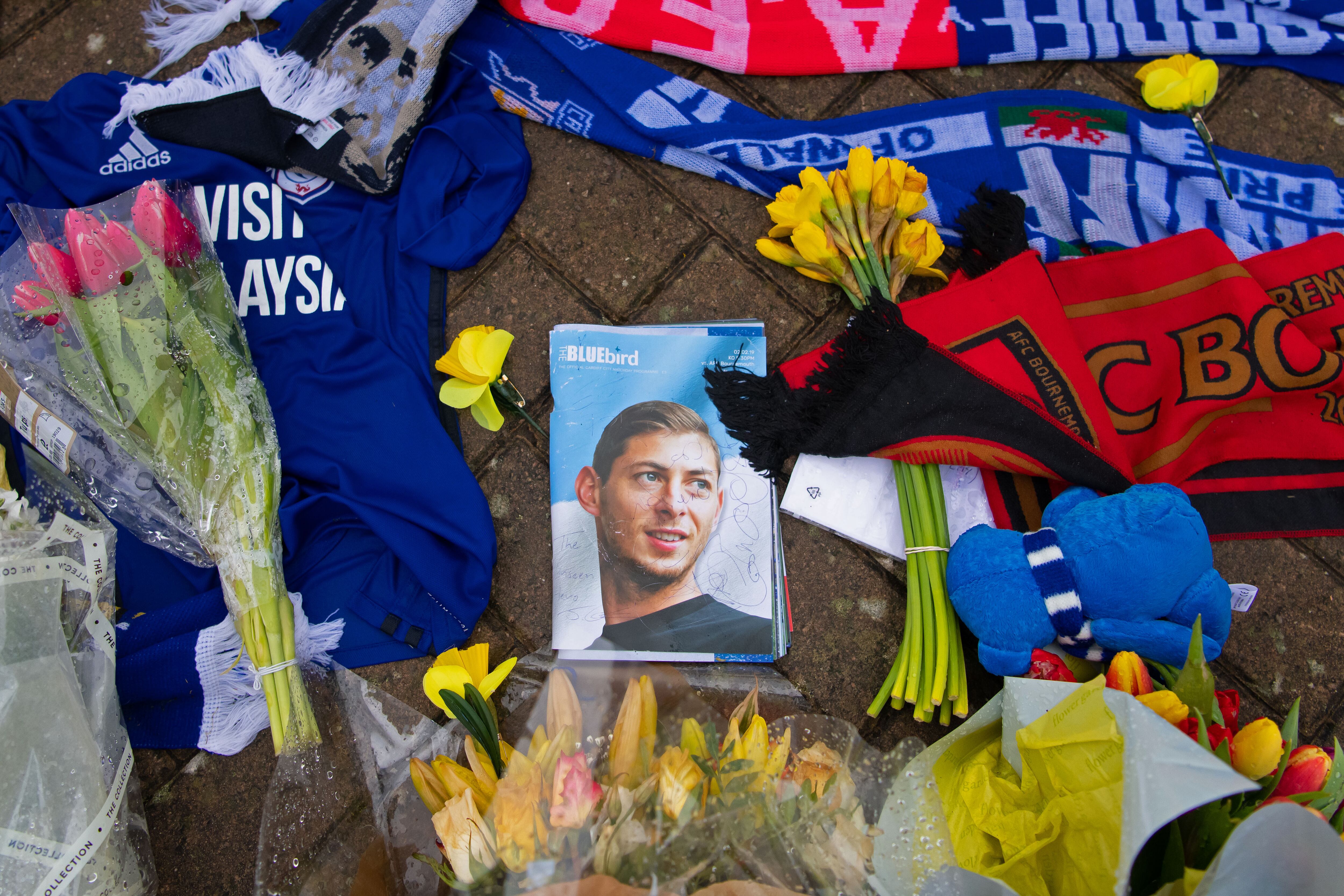 Emiliano Sala falleció cuando intentaba definir su traspaso al fútbol inglés.