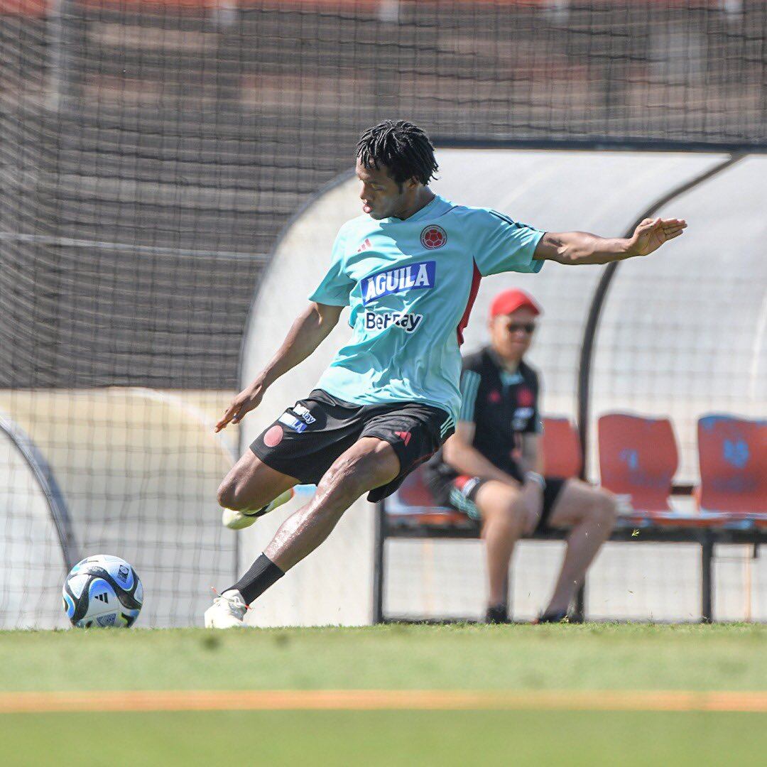 Juan Guillermo Cuadrado entrenando con la Selección Colombia este martes 13 de junio.