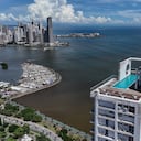 Esta vista aérea muestra la bahía de Panamá tras un fuerte terremoto de magnitud 7,6 que sacudió el país; la imagen fue tomada en Ciudad de Panamá el 9 de octubre de 2026.