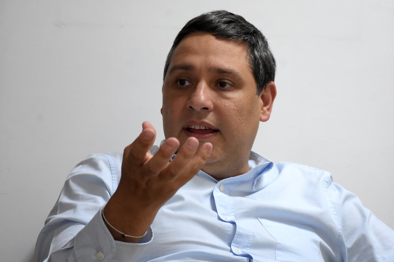 Entrevista a Mauricio Lizcano Ministro de las TICS.