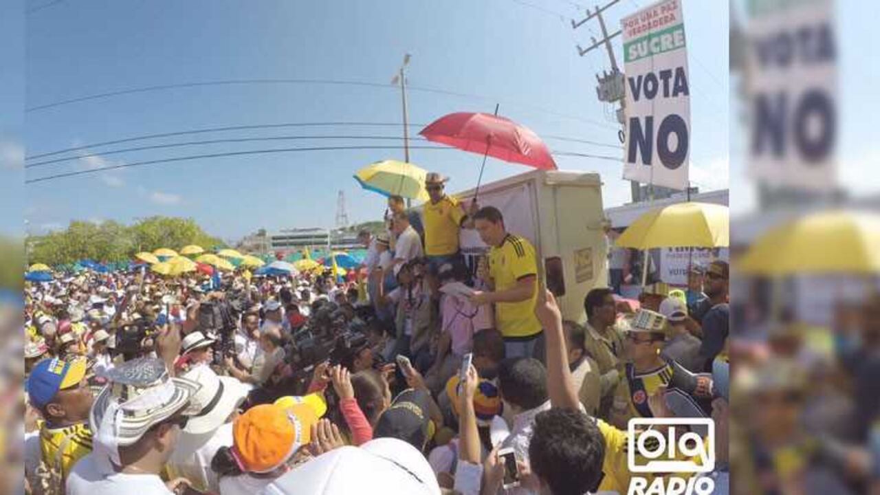 El pastor Arrázola estuvo en predica para rechazar los acuerdos.