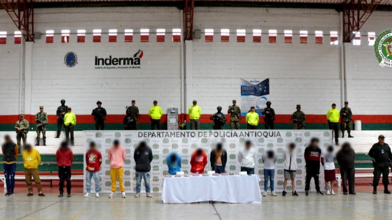 Capturan a presuntos integrantes de Los Chamos en Marinilla, Antioquia.