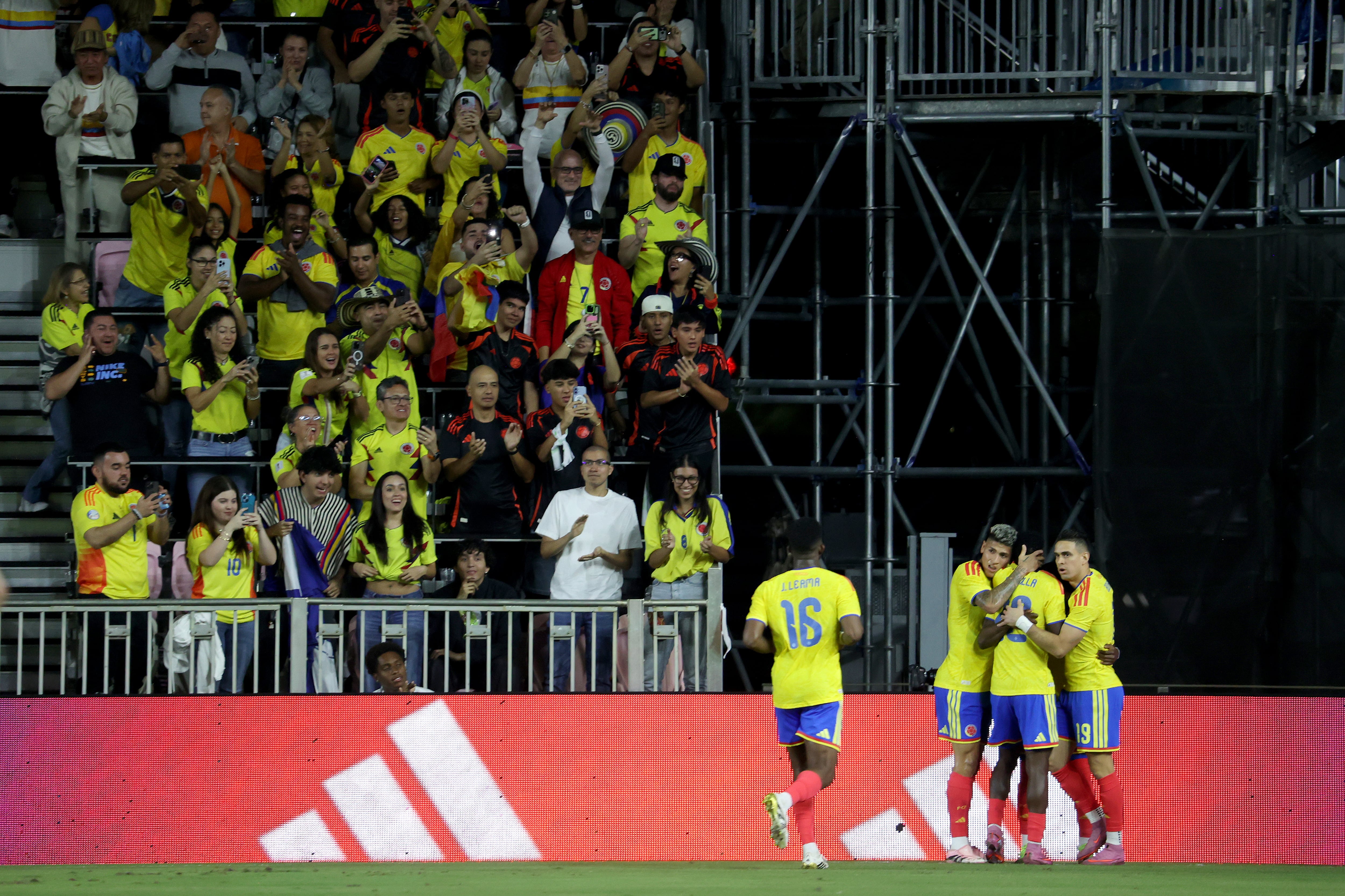 23 jugadores; 20 de campo y tres arqueros podrá llevar Colombia al Mundial 2026