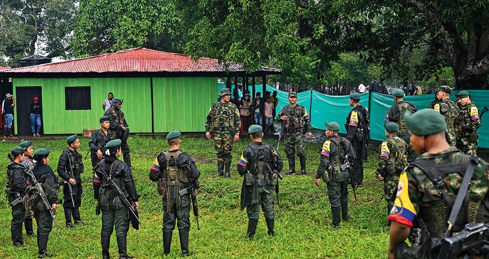Deisy, quien fue secuestrada a tan temprana edad, sufrió abusos y violencia durante años en manos de las Farc, hasta que finalmente logró ser rescatada. (Imagen de referencia).