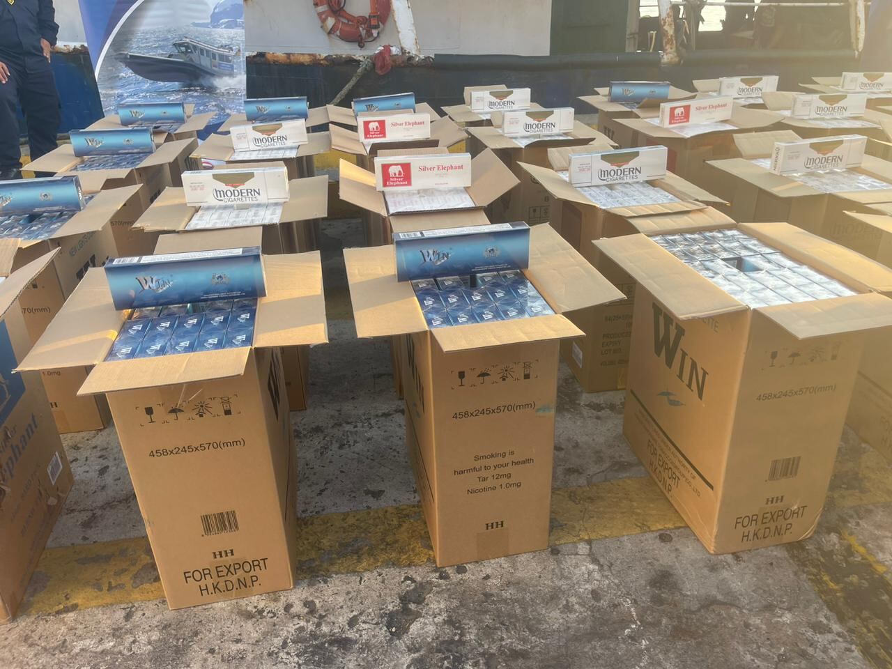 Incautan impresionante cargamento de cigarrillos de contrabando, avaluado en más de $12 mil millones