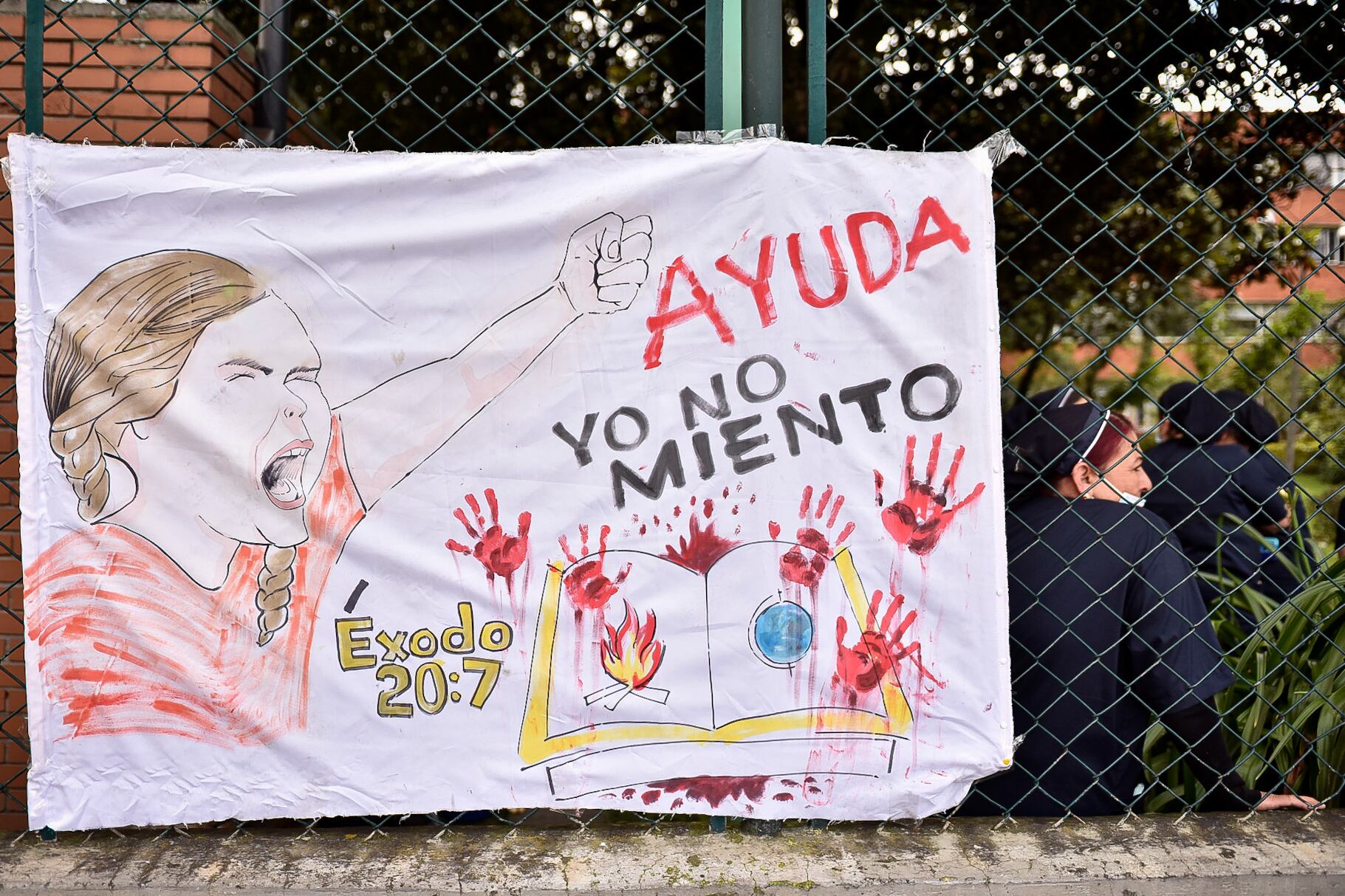 Esta es una de las pancartas que fue instalada en inmediaciones de la institución educativa del Instituto Colombiano de Bienestar Familiar, donde ocurrieron los presuntos abusos sexuales por parte de un docente. Hubo varias manifestaciones de padres de familia frente a este lugar.