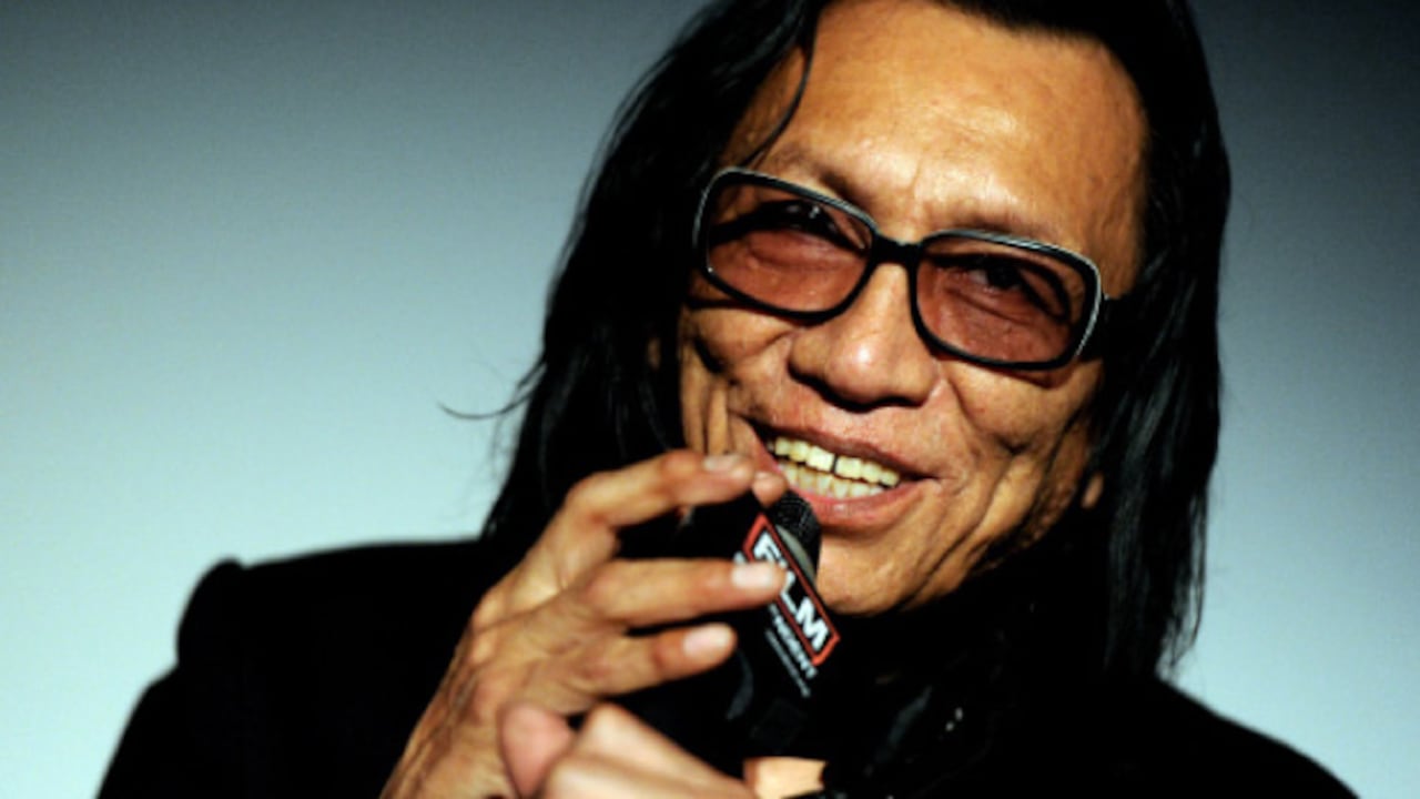 Veinte años después de grabar su primer disco, Sixto Díaz Rodríguez se enteró de que era una estrella en Sudáfrica. No hizo nada para recuperar las regalías de los 500.000 discos suyo que se vendieron en ese país. No lo hizo por eso...