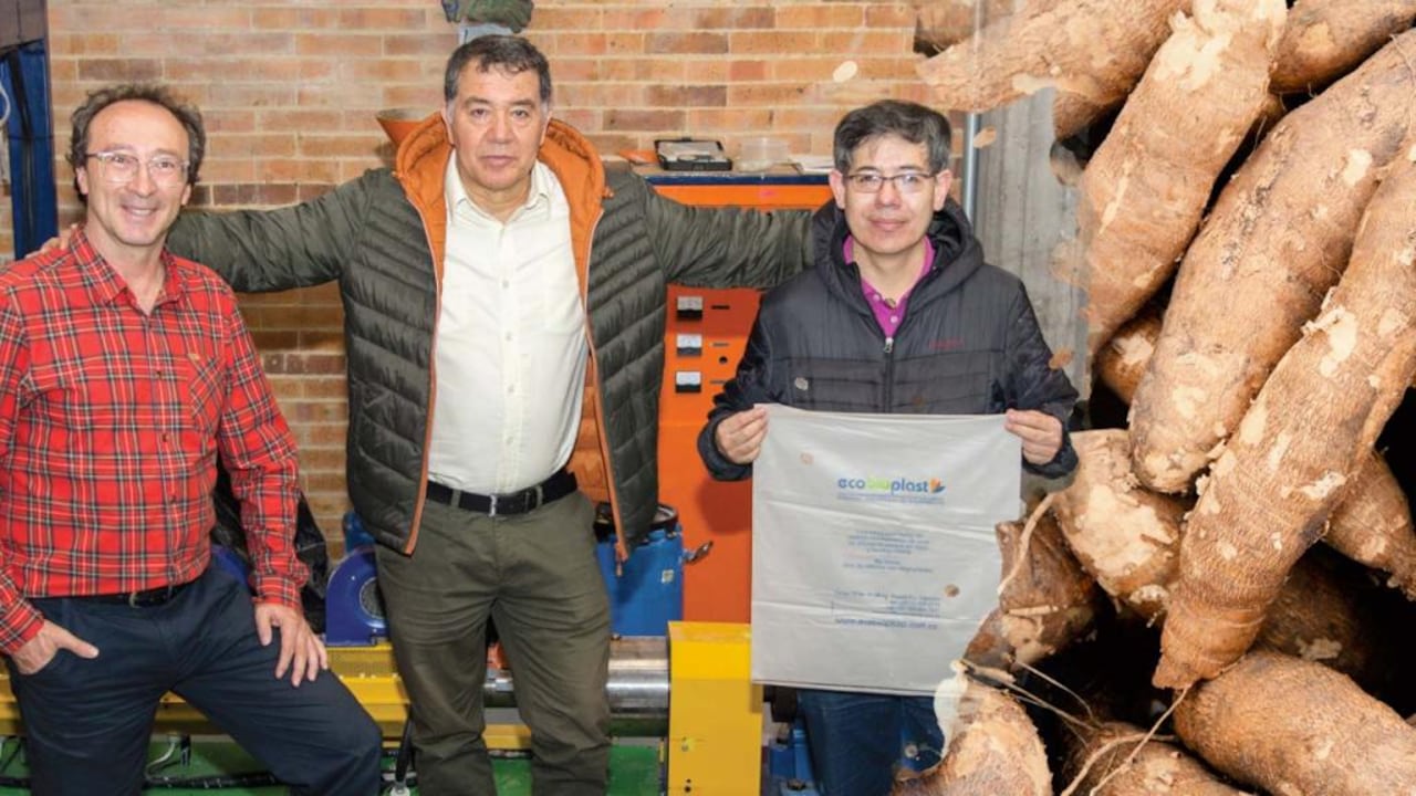 Los creadores de las bolsas que se disuelven en el agua y no contaminan