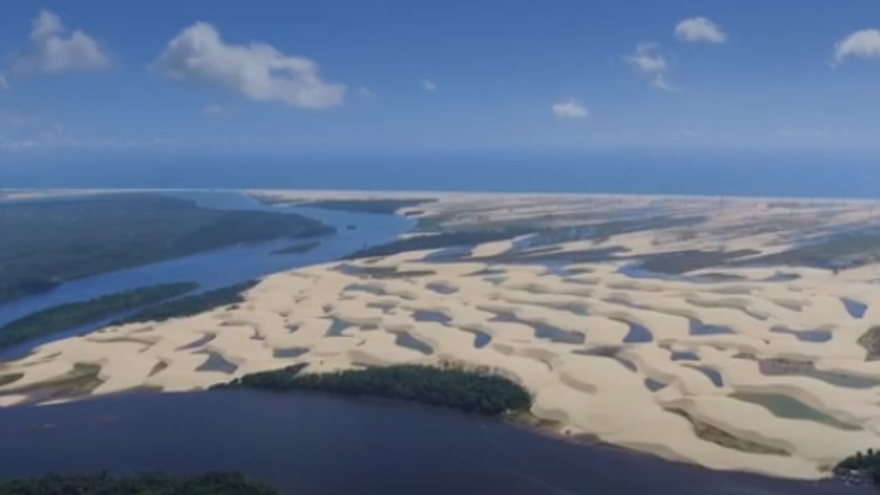 Lagunas entre dunas, en Brasil.