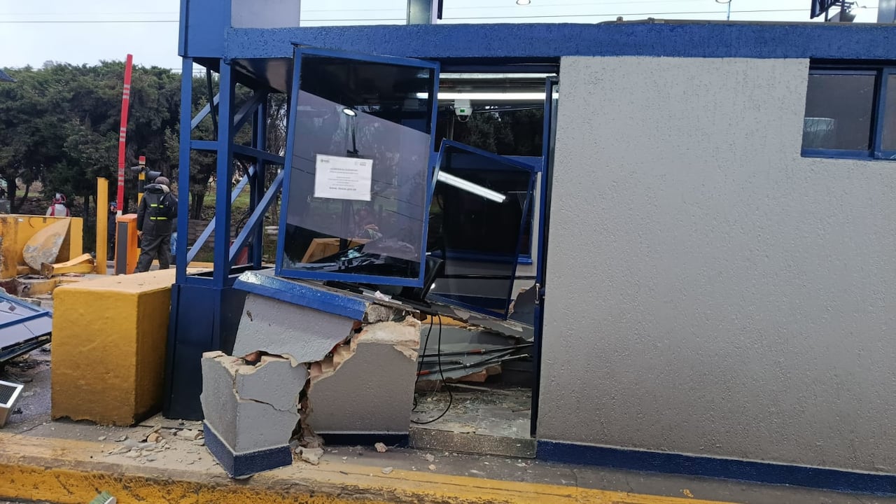 Así quedó el peaje camino a Ubaté luego del accidente.