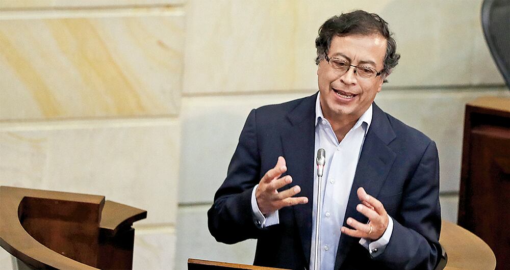  Inquieta que un candidato presidencial como Gustavo Petro pueda mostrar ya algún interés en incidir en los procesos judiciales.