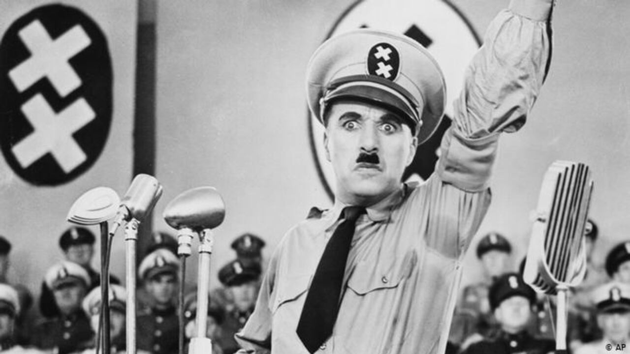 Chaplin tropezó con una considerable resistencia cuando creó el film. EE. UU. no entró en la Segunda Guerra Mundial hasta un año después, Hollywood todavía hacía negocios con Alemania, y los judíos de la industria estaban preocupados por las represalias.